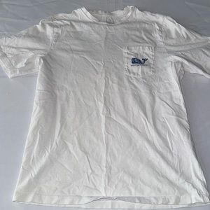 Boy’s Vineyard Vine tee shirt